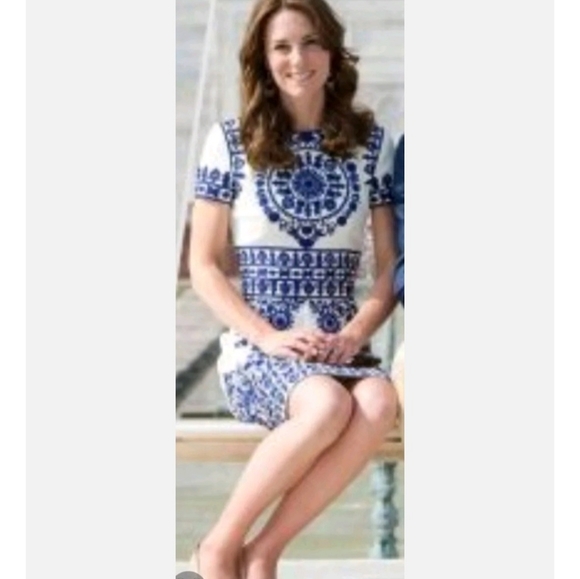 Gorgeous Patterned dress - Picture 2 of 7